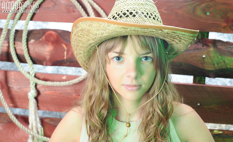 Таисия, 24 года, 6 размер груди